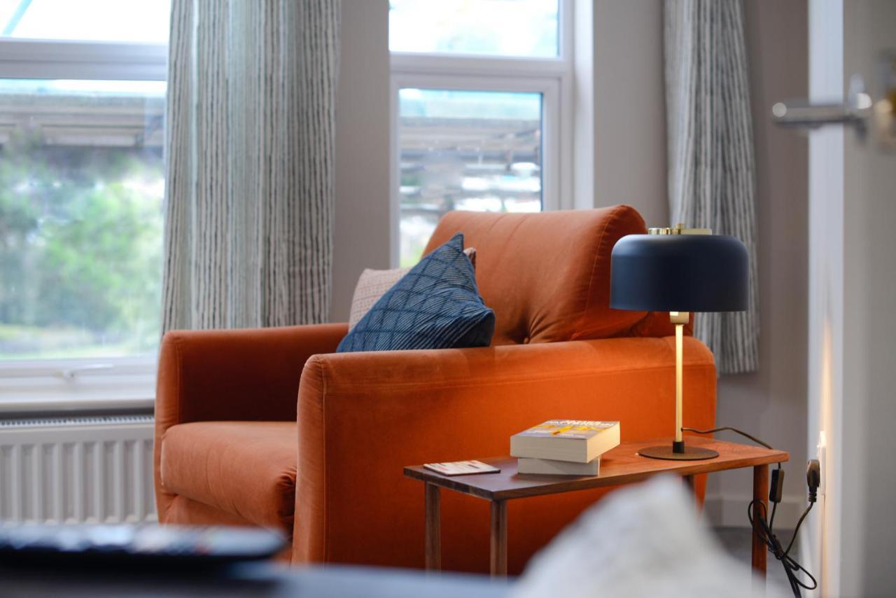 Three - Free Private Car Park - Sleeps 6 - 3 Shower - By Ocean Retreats Apartment Plymouth